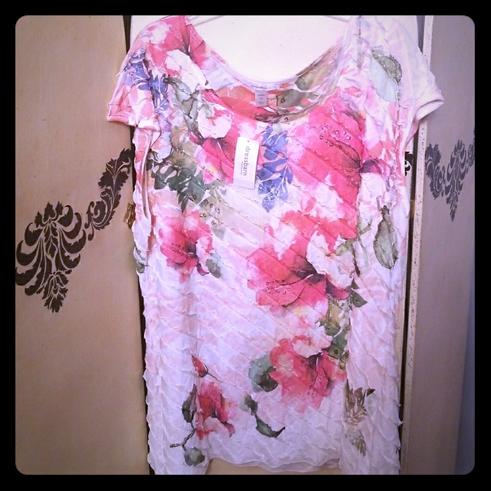Floral ruffled top